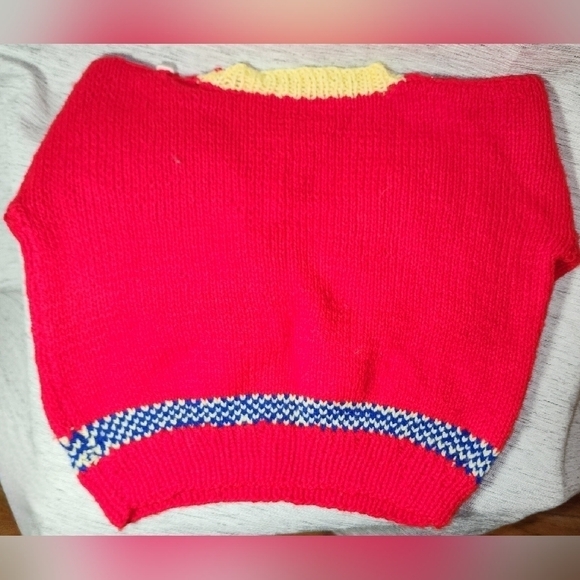 Vintage Knitted Handmade Child’s Christmas Sweater 2t/4t Red - Picture 3 of 6